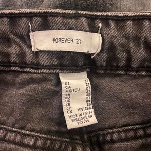 Black ripped forever 21 baggy jeans!
